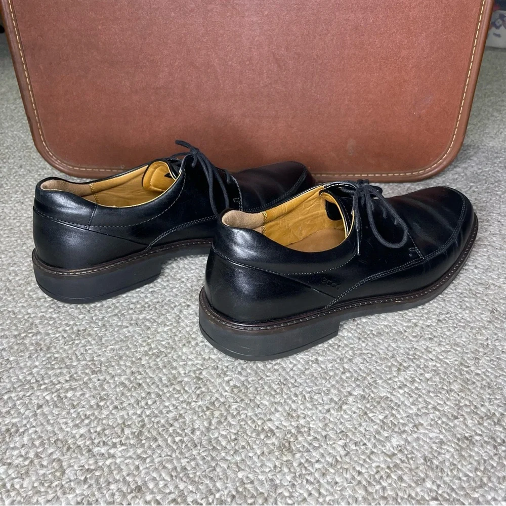 Ecco shoes